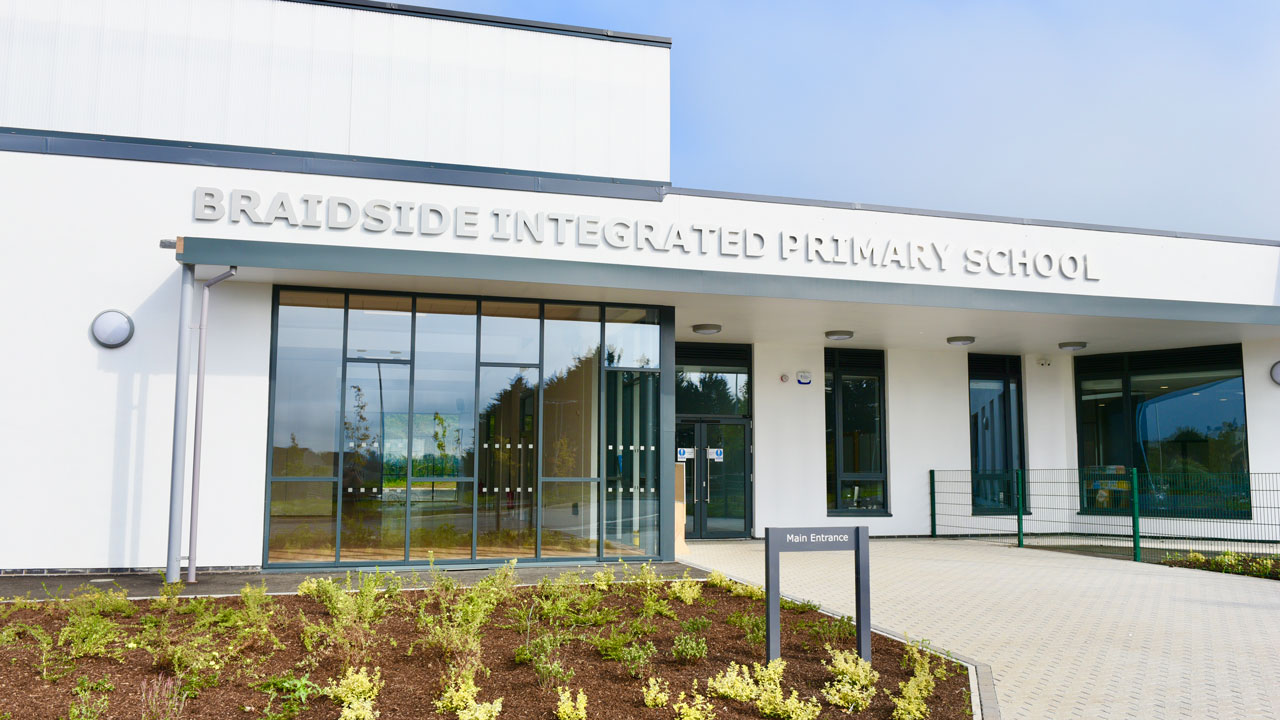 Front facade of the Braidside Integrated Primary School building